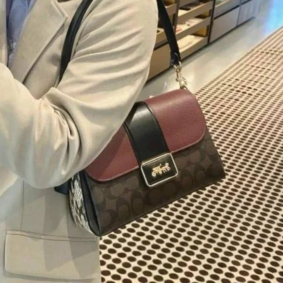NWT - COACH Grace Shoulder Bag In Signature Canvas- CC066 Brown Black $498